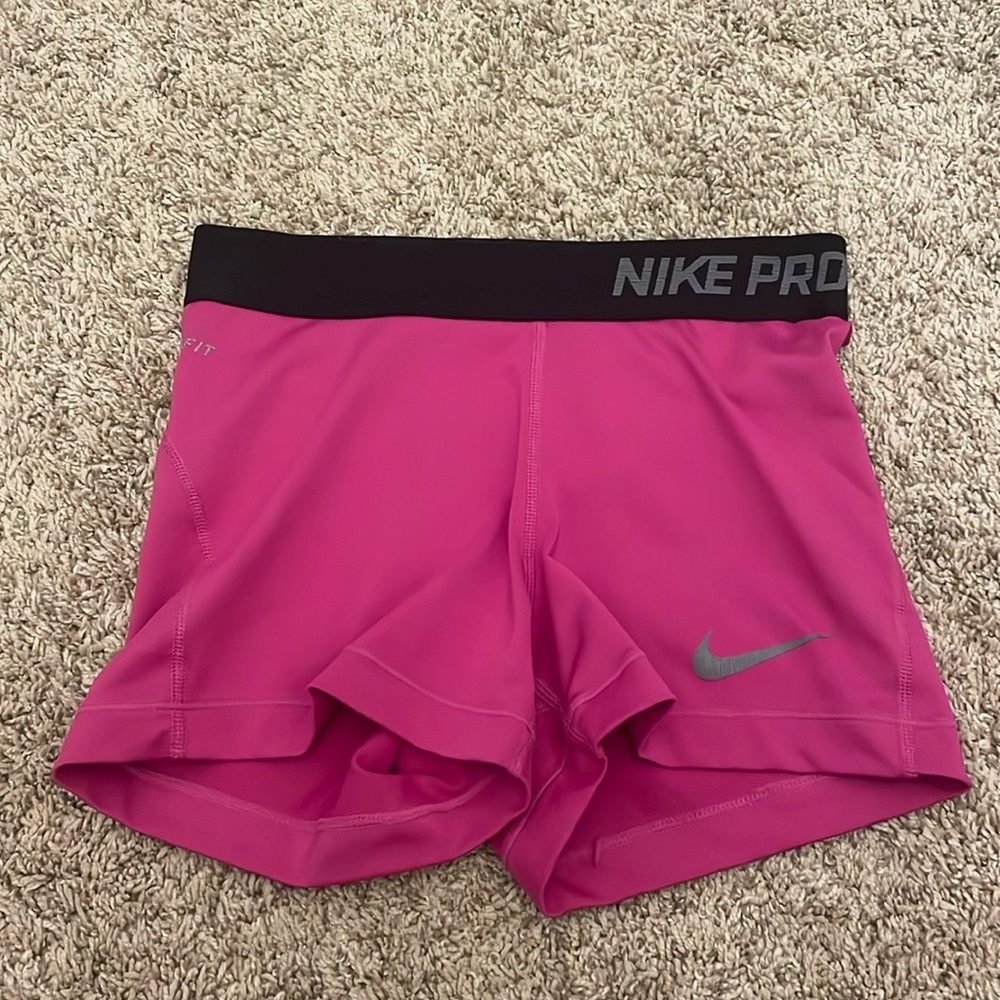 Nike Pros XS